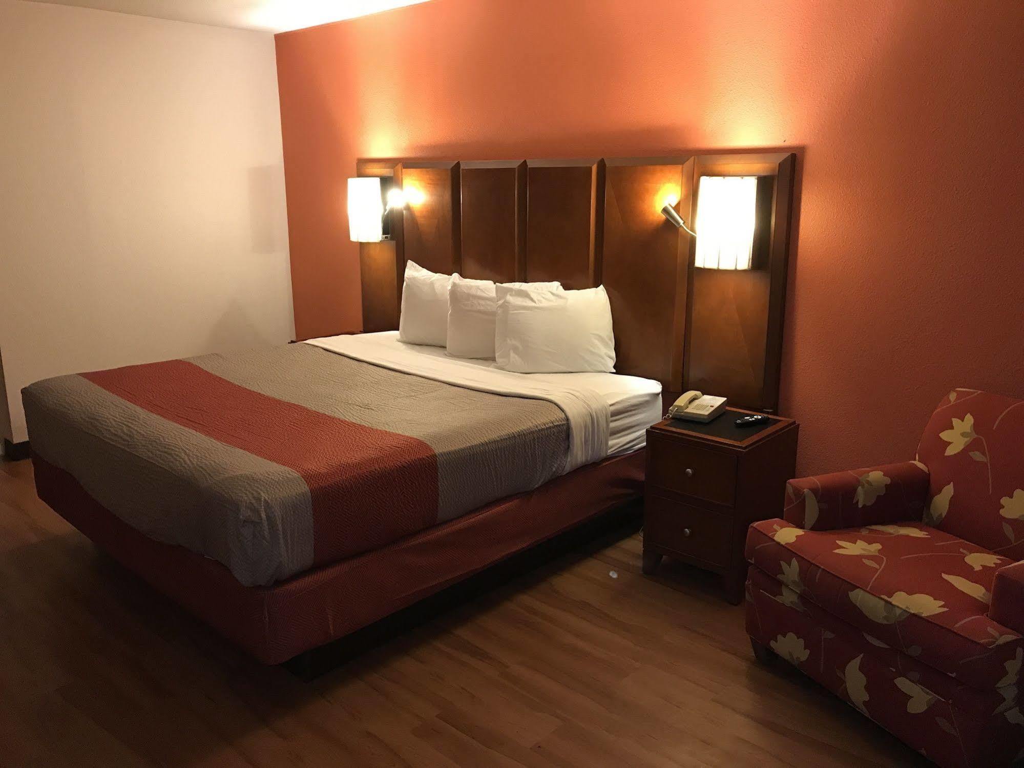 Motel 6-Van Buren, AR Buitenkant foto